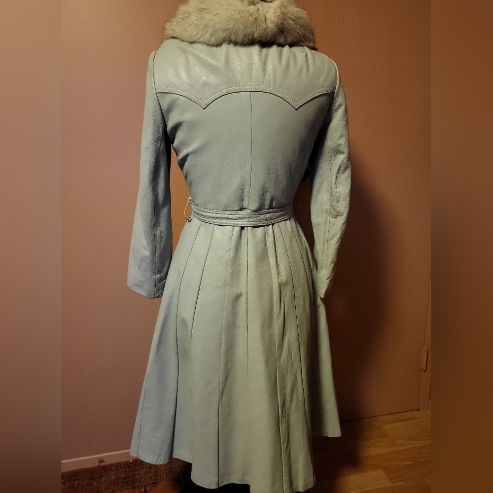 Vintage Leather and Fox fur trim trenchcoat American Fur Company MOB WIFE ERA - Picture 6 of 10